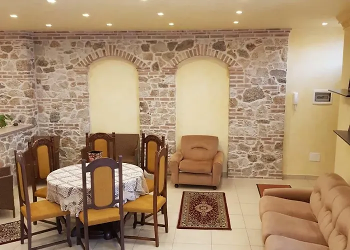 לינה וארוחת בוקר Il Baglio ניקוטרה